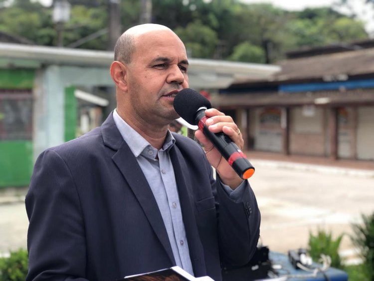 Fazendo missões no bairro Marcilac