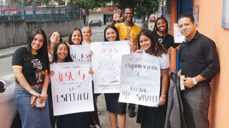 CREIO em culto ao ar livre em congresso regional